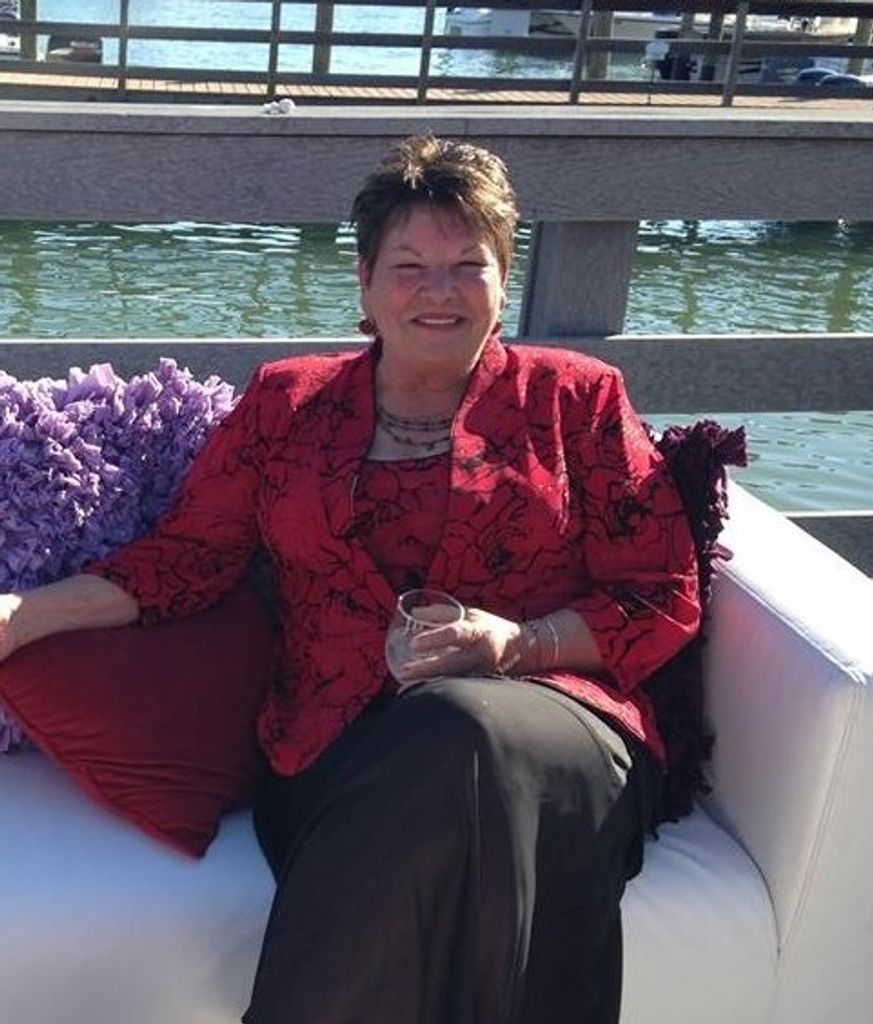 Robin Albertson Profile Photo