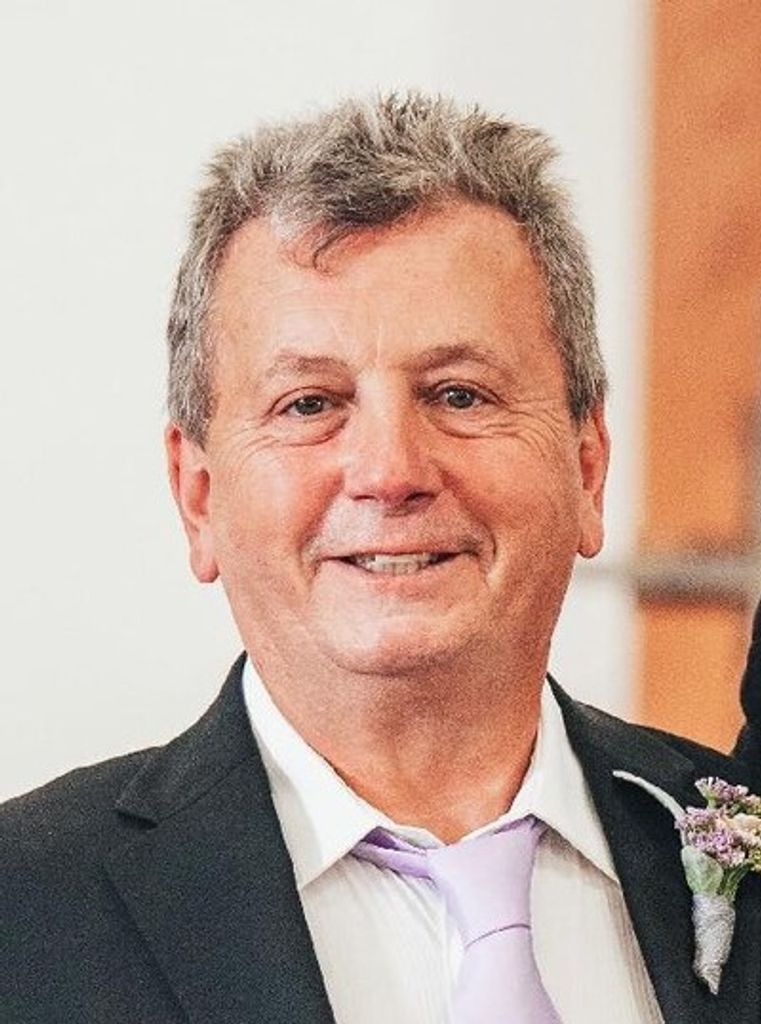 Steve Reynolds Profile Photo
