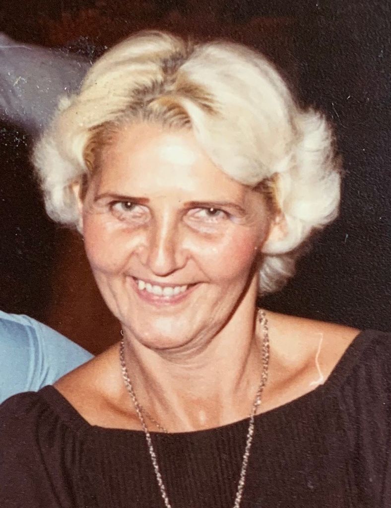 Mary  Lou Young Profile Photo