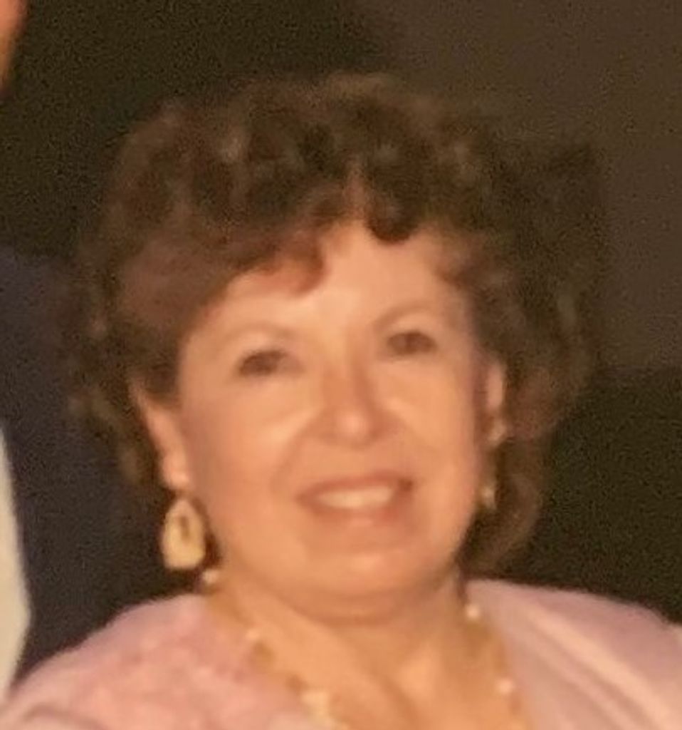 Bertha Cadena