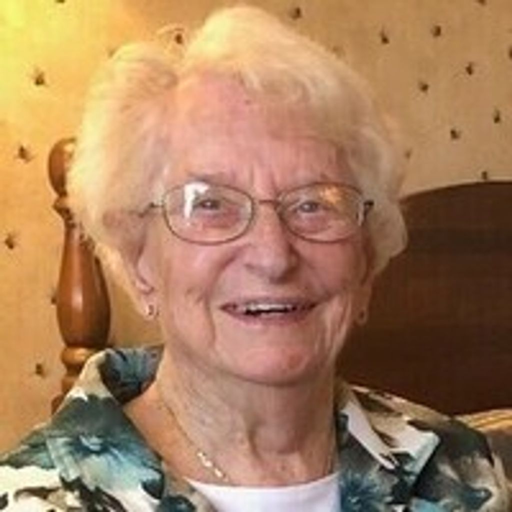 Edna R Darrah