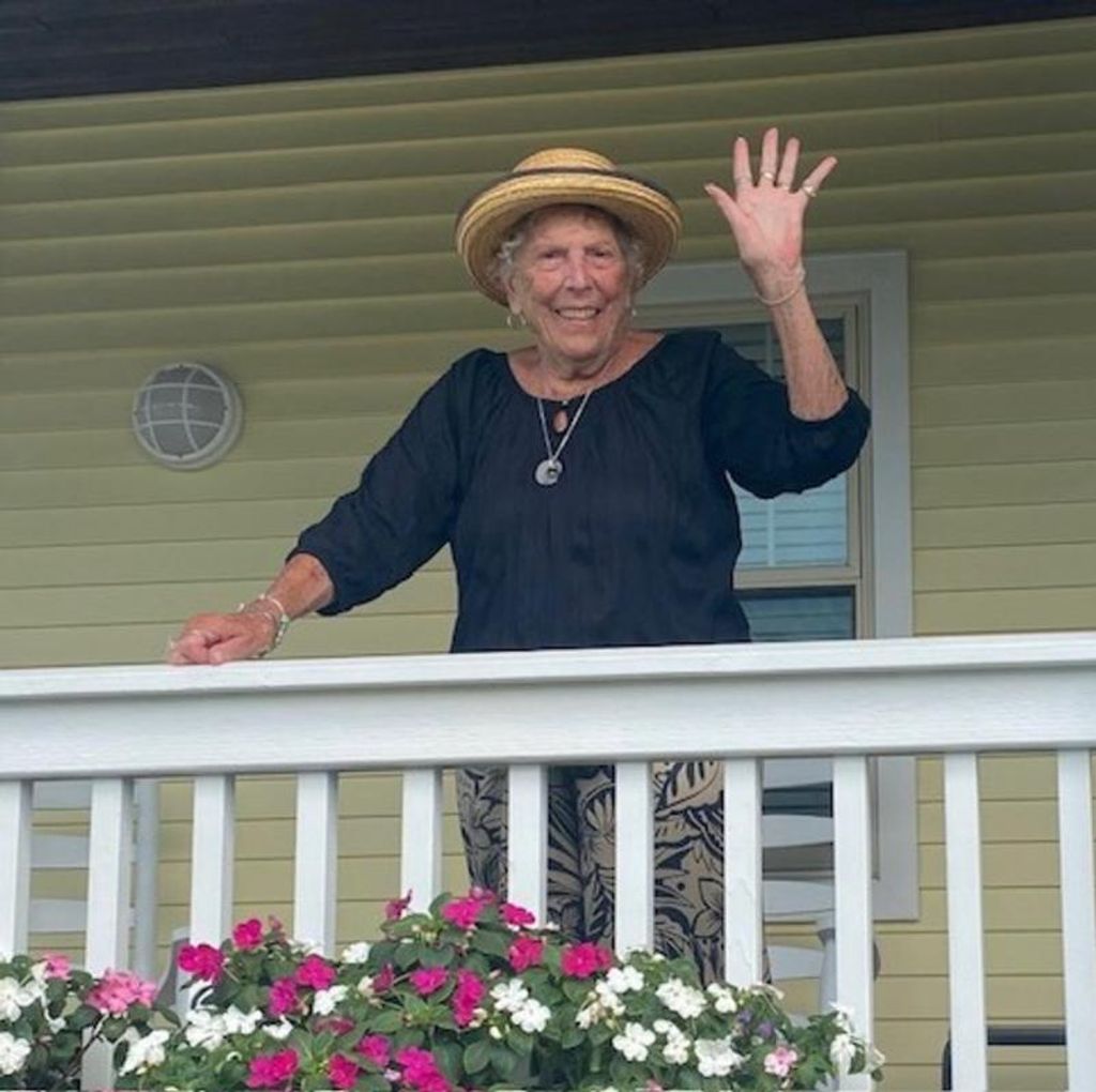 Dorothea "Dotti" Mcnichol