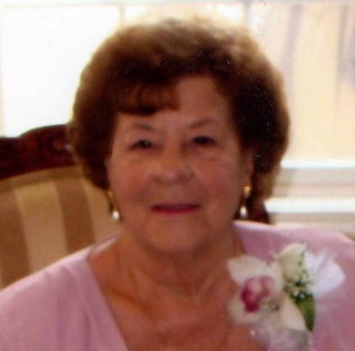 Gladys Dykstra photo gallery thumbnail 1 of 1