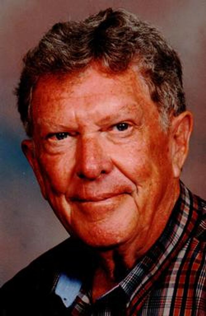 Robert Earl Howell Profile Photo