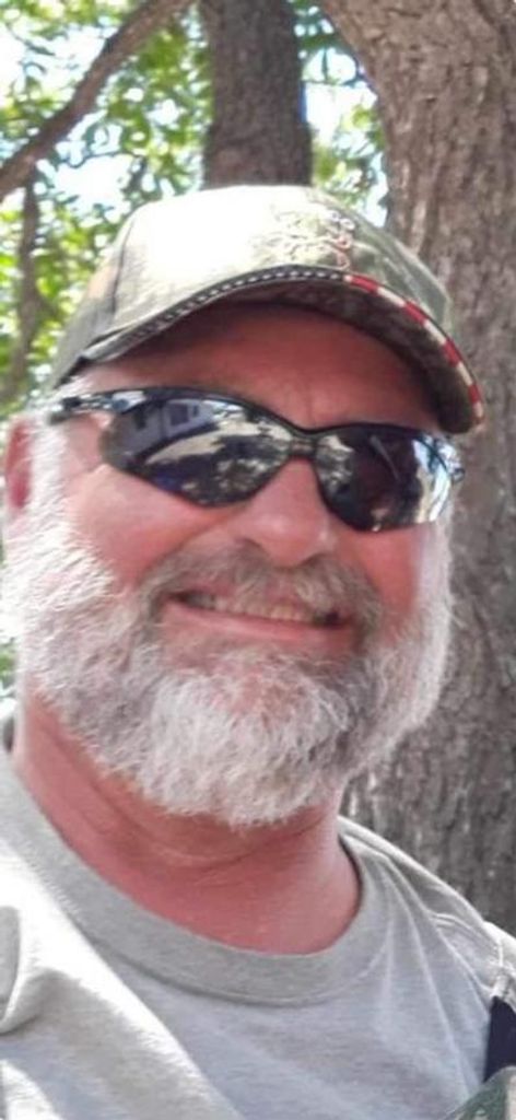 Lang Ray Slayton Profile Photo