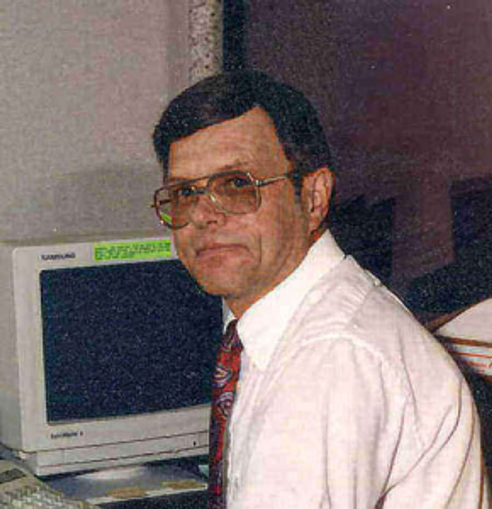 Floyd  Straubinger
