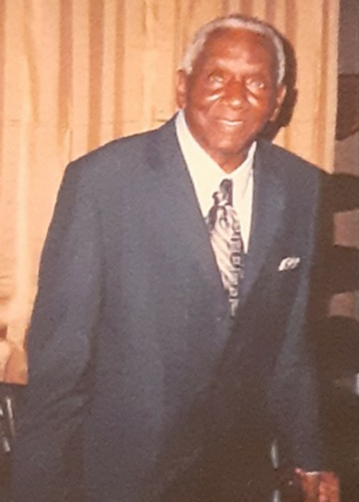 Raymond Bailey