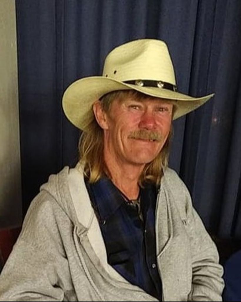Robert Leon Lynch Profile Photo