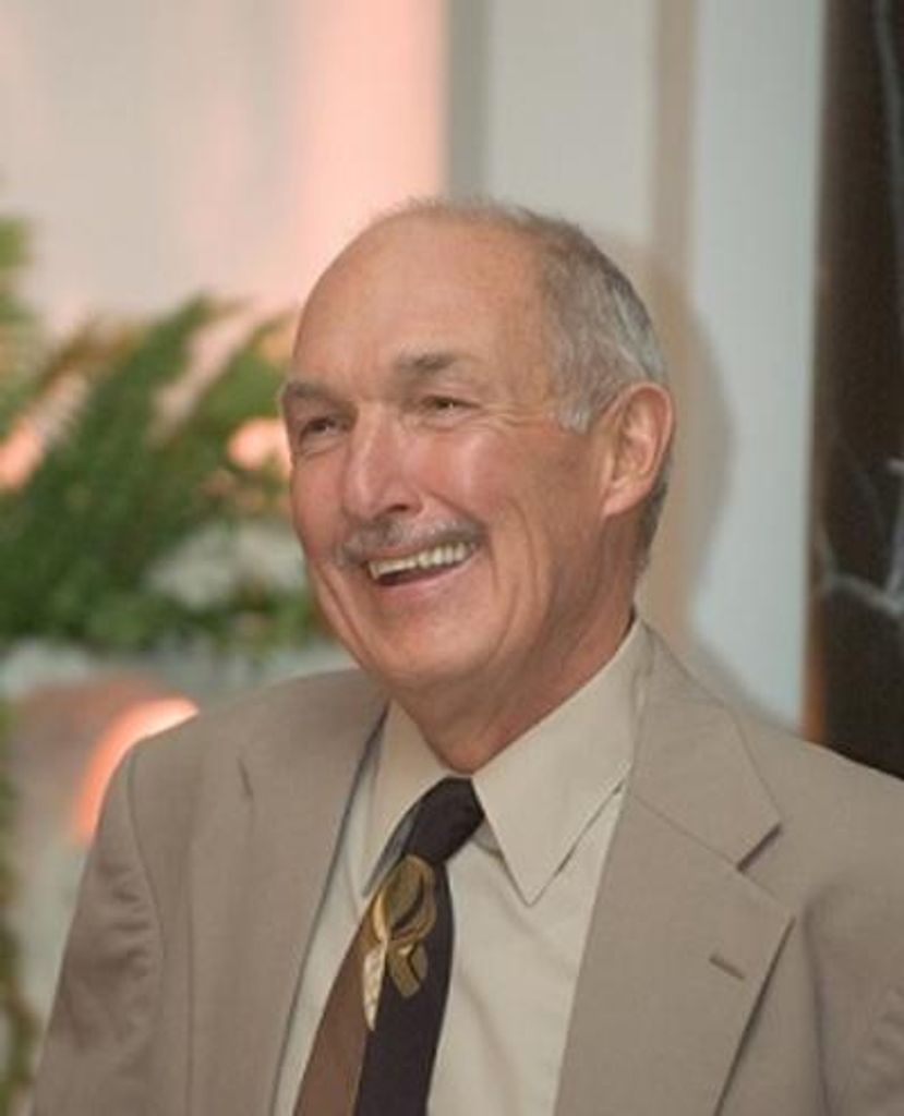 James Dean Everett Profile Photo