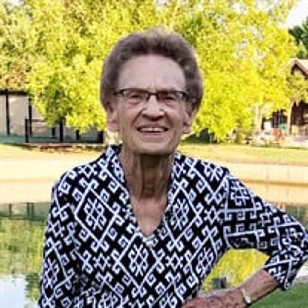 Lois  J. Holopirek