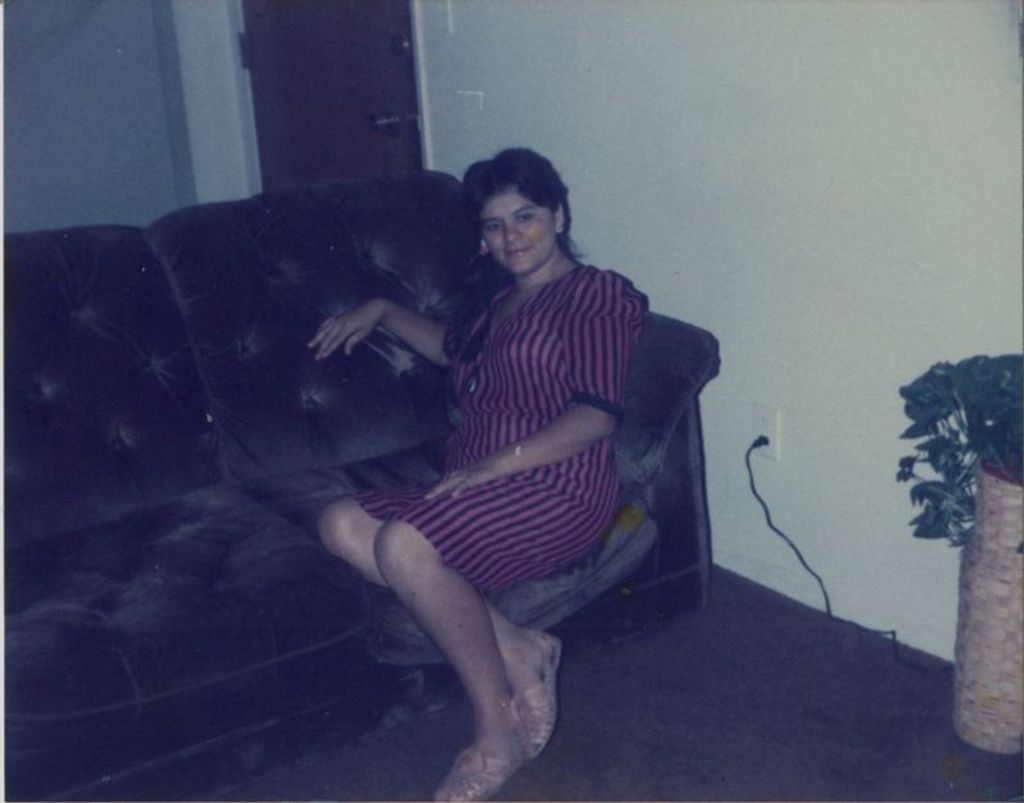 Aura Marina Velasquez