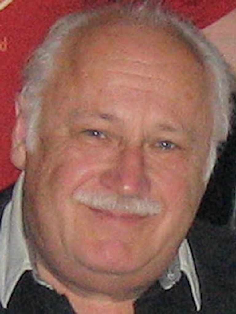 Daniel Svoboda Profile Photo