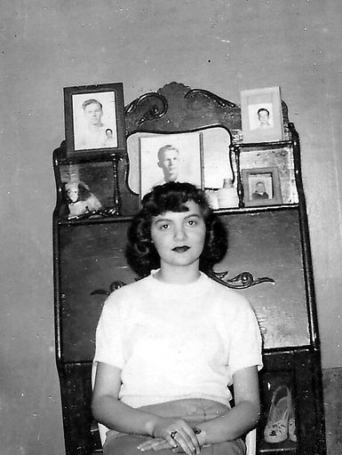 JoAnn Maddox photo gallery thumbnail 13 of 74