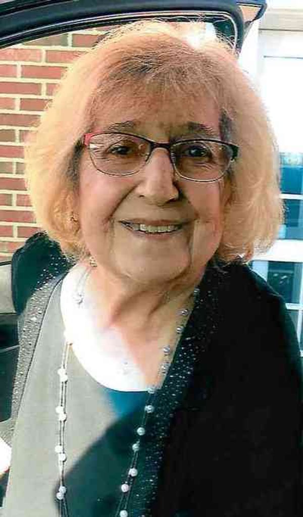 Gloria Jean Kwiatkowski Profile Photo