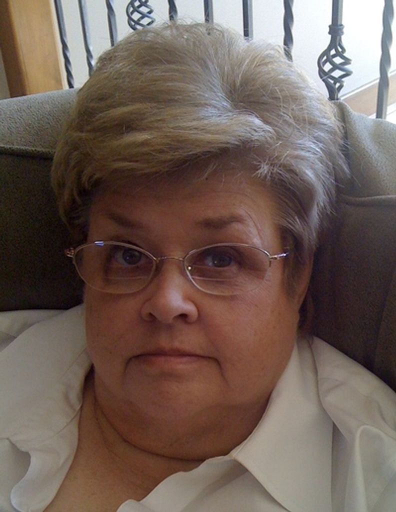 Linda Anne Varga Profile Photo