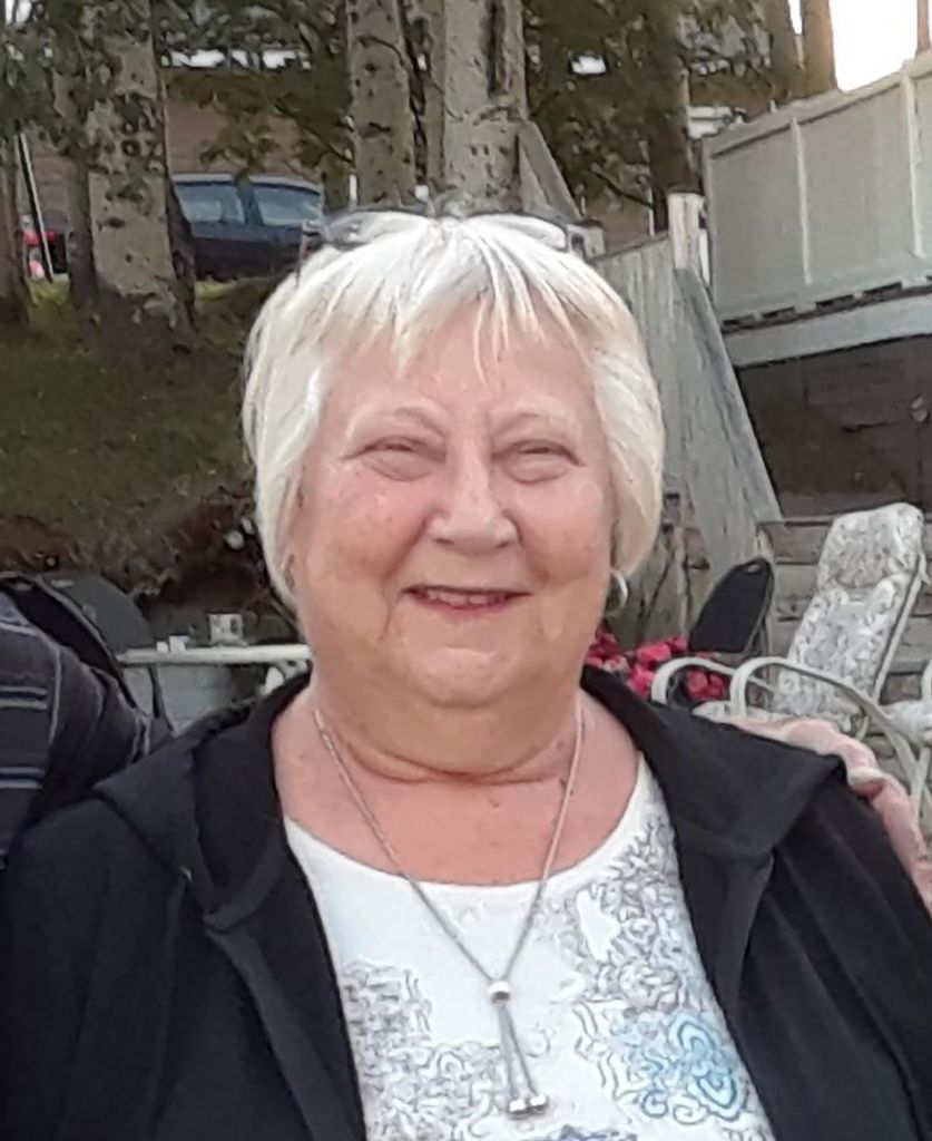 Winnie Rebecca Hoddinott Profile Photo