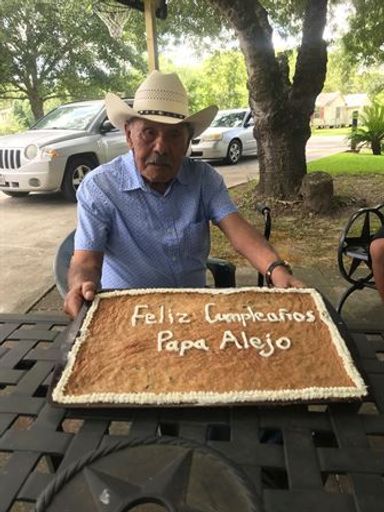 Alejo Izaguirre Saavedra photo gallery thumbnail 40 of 148