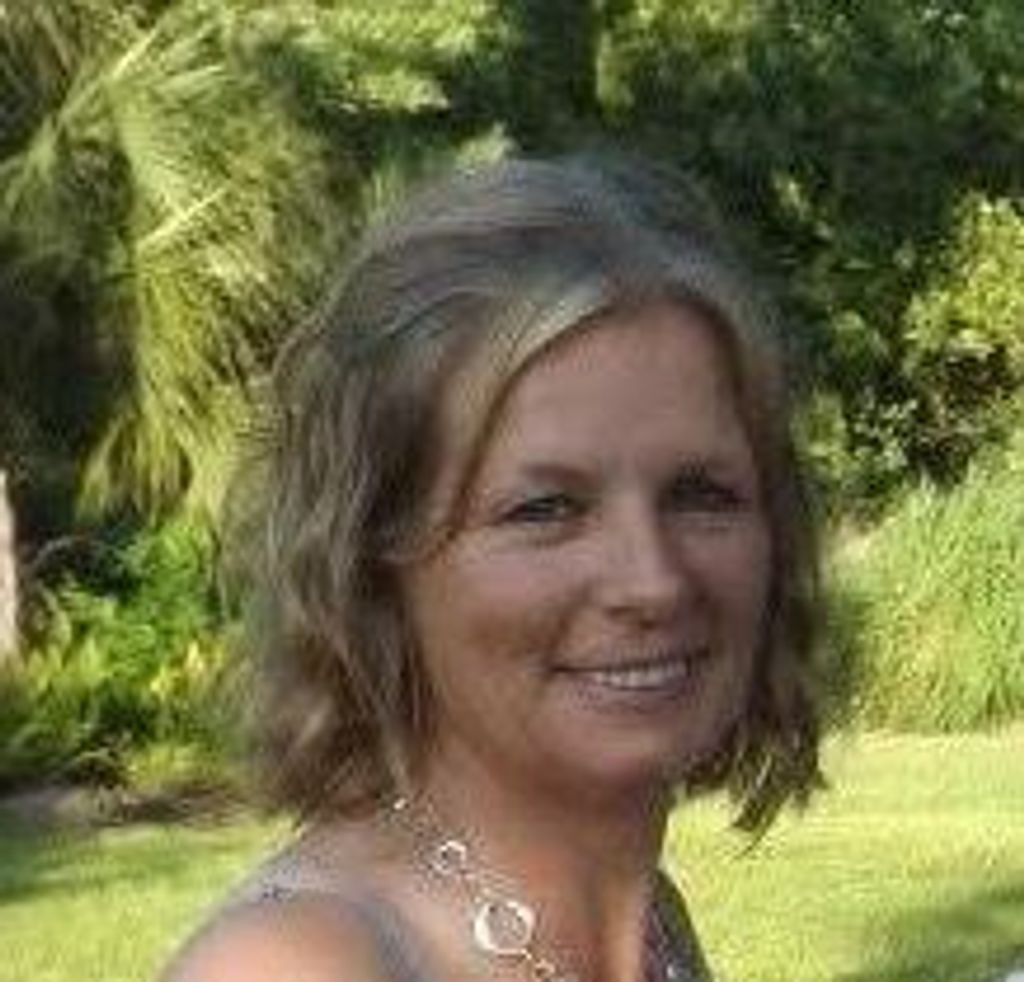 Joanne J Long