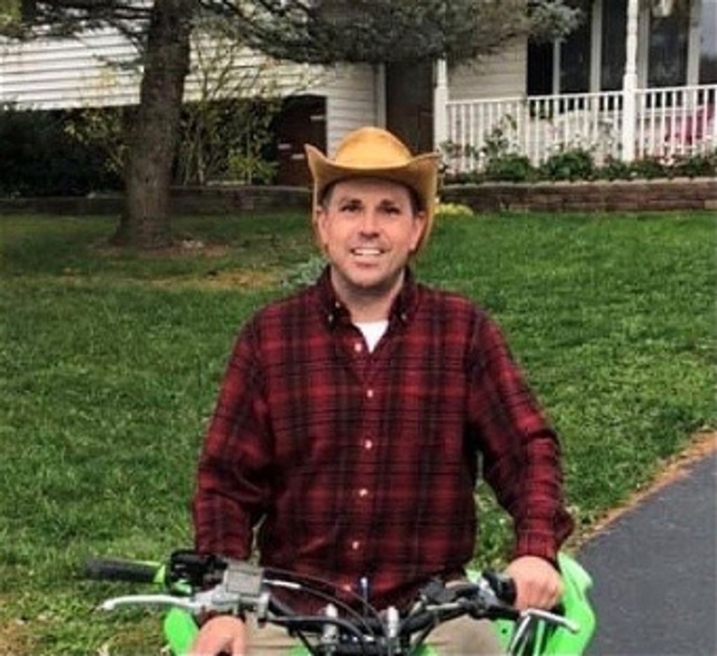 Danny Richard Hollier Profile Photo