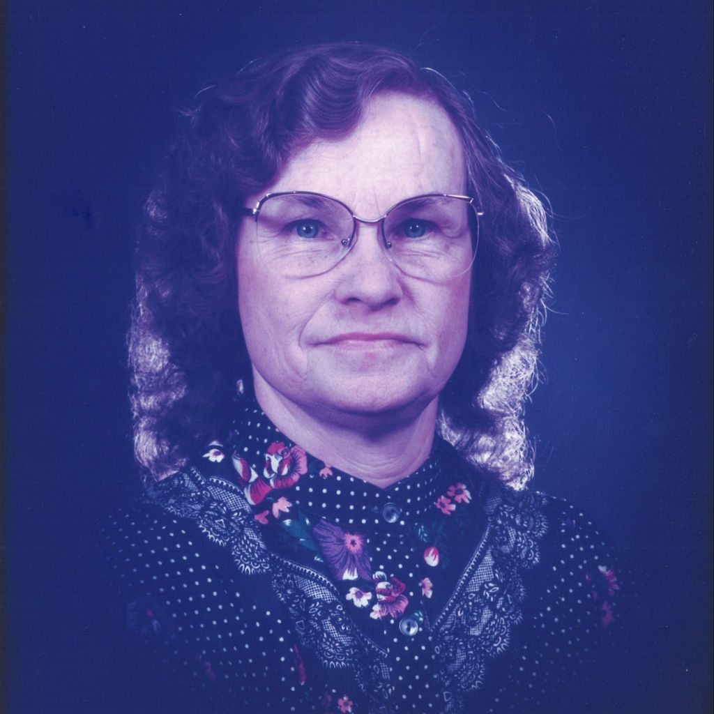 Iris Ilene Groves Profile Photo