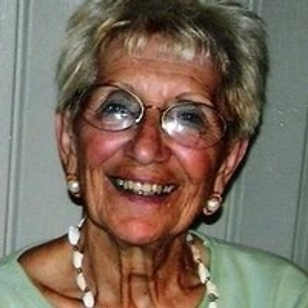 Sarah E Ursoleo