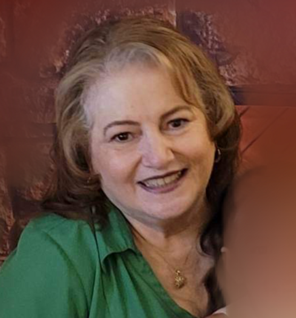 Estella Olivarez Profile Photo