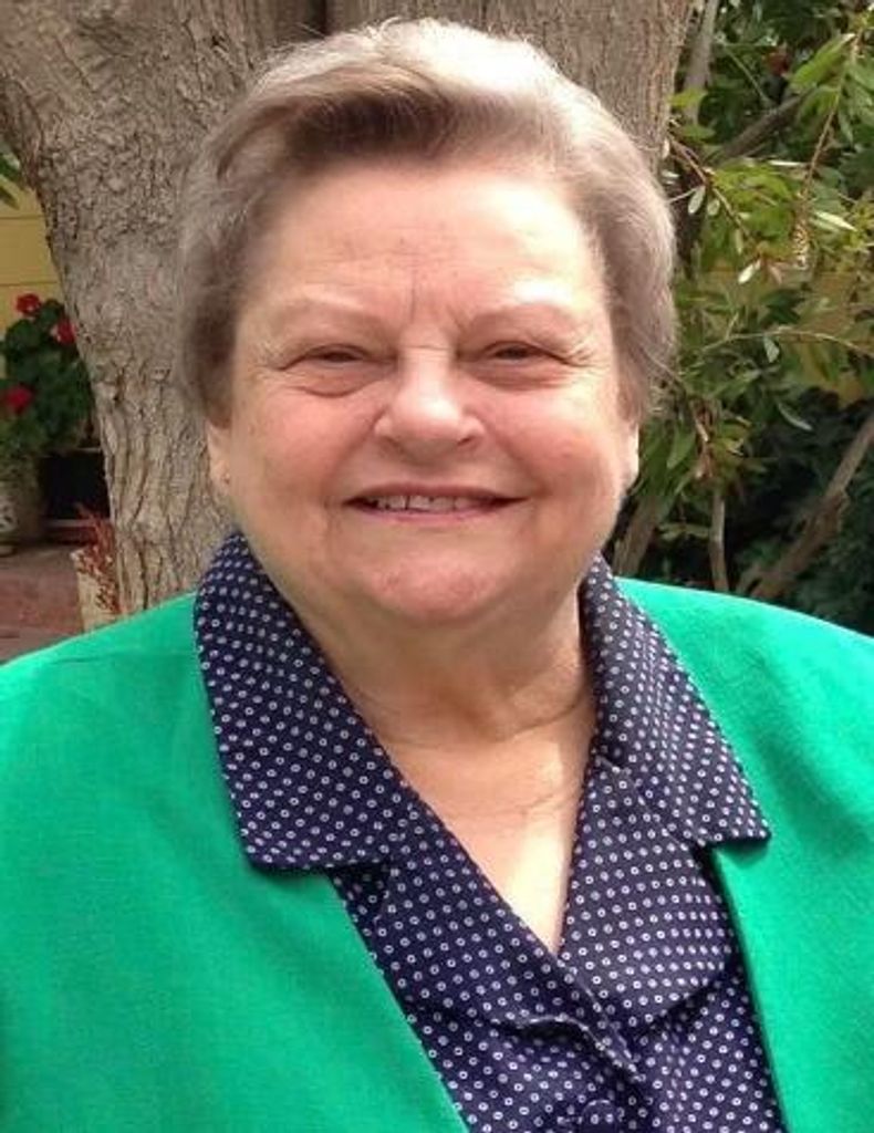 Linda Bergstrasser Profile Photo