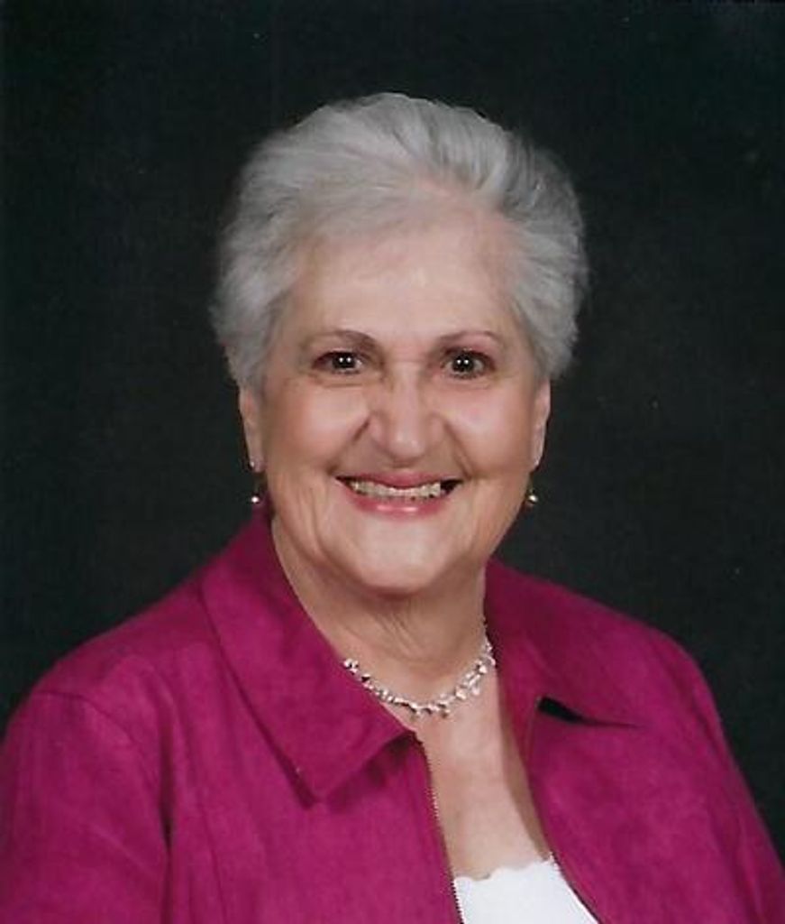 Mae Nestico Profile Photo