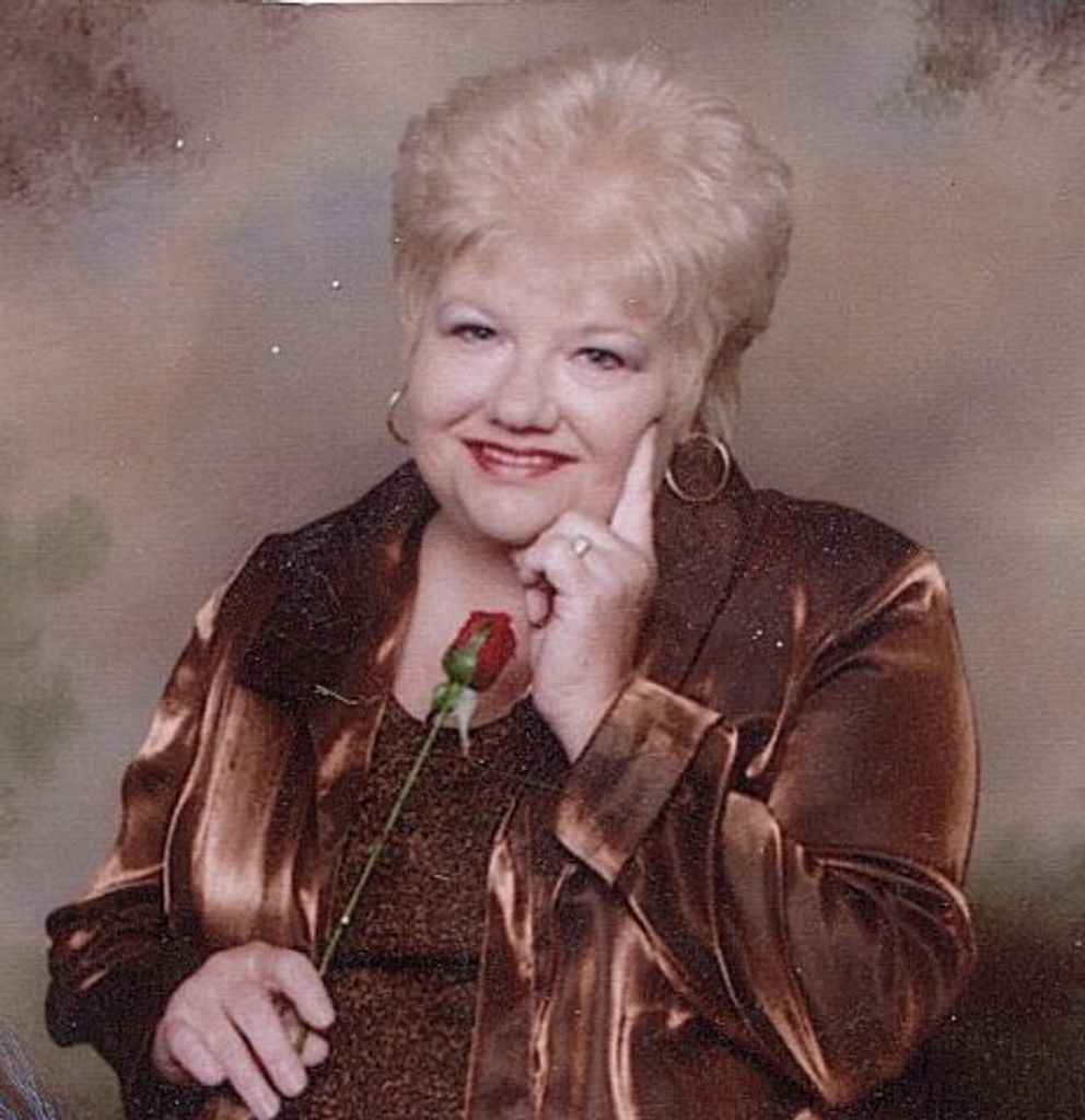 Sandra Holt