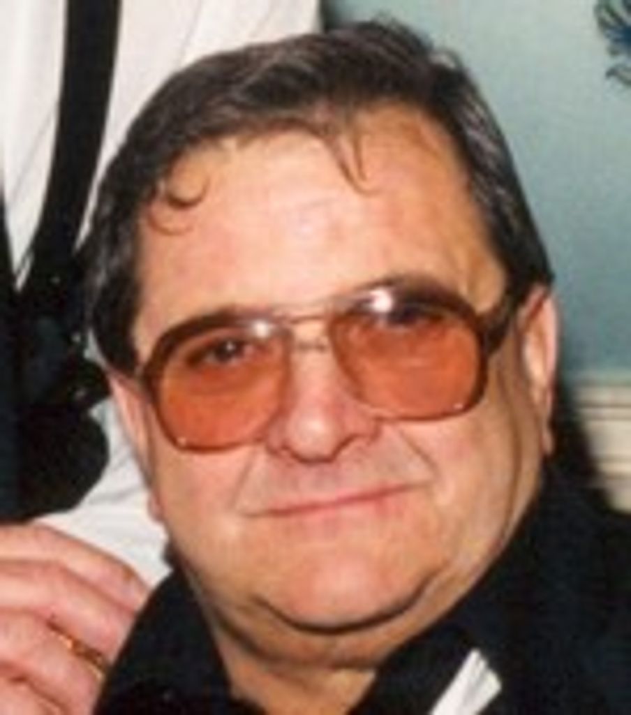 Robert Correia