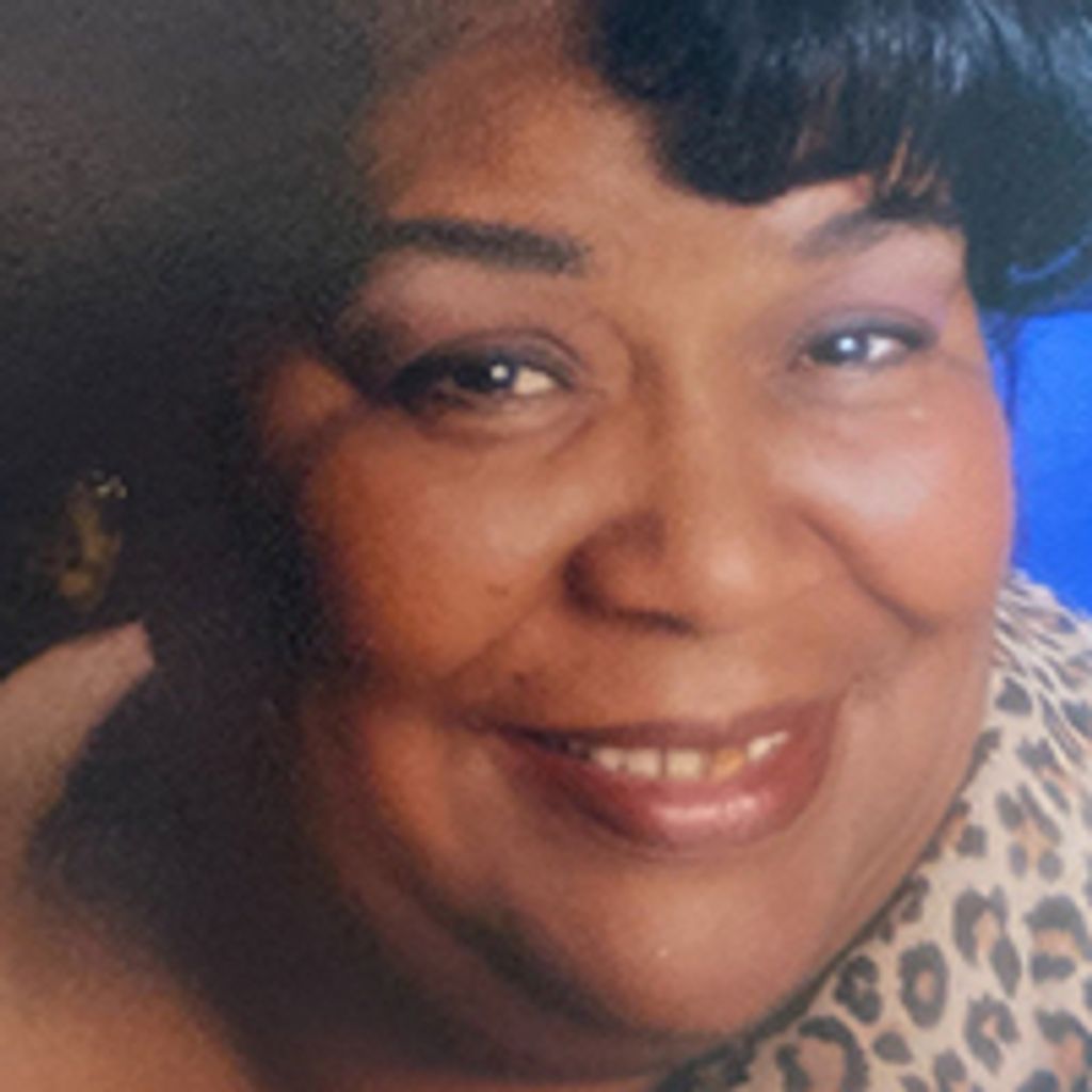 Ms. Lola Spence Profile Photo
