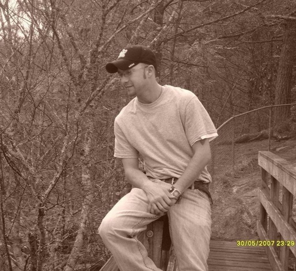 Chad Aaron Harless Profile Photo