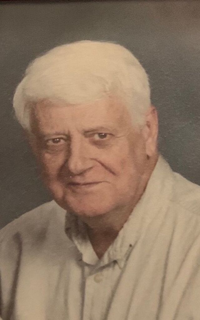 Cloyd "Mike" Michael