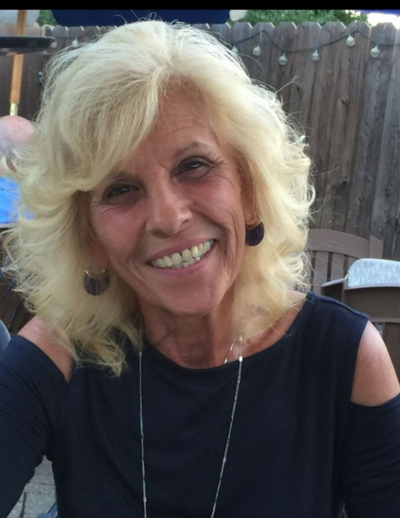 Joan Marie (Delucia)  Cianciola
