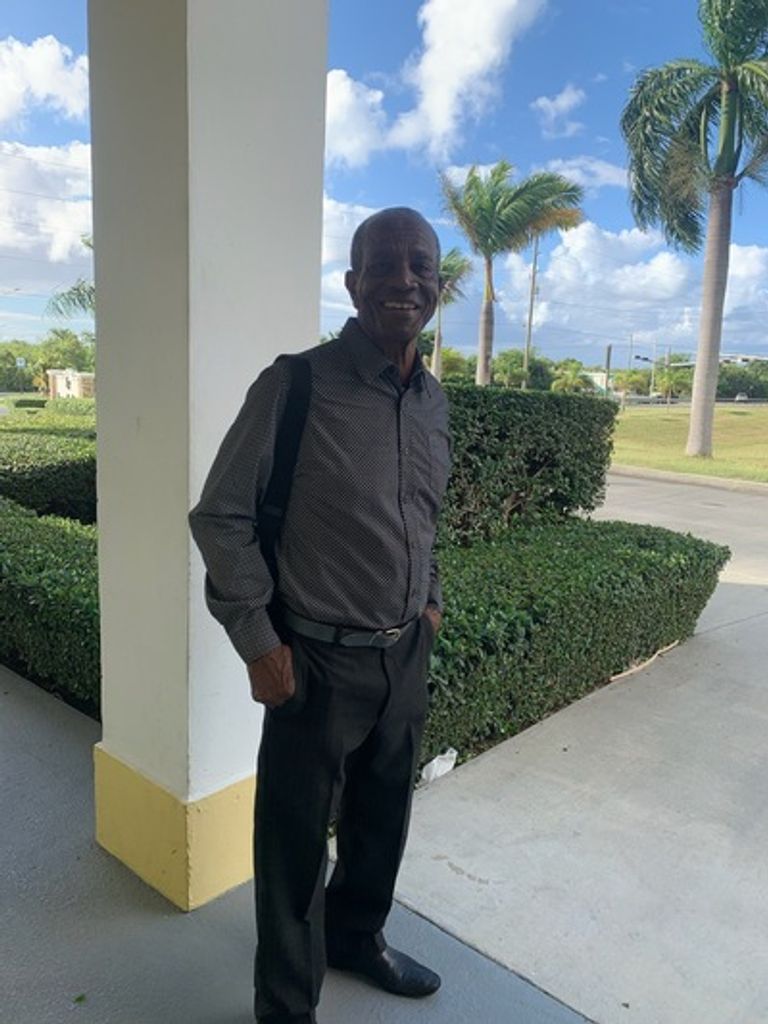 Emanuel Etienne Profile Photo