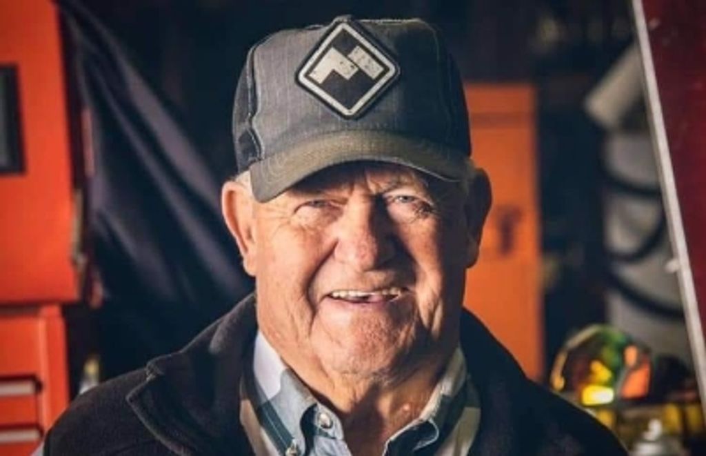 Richard "Woody" E Wood