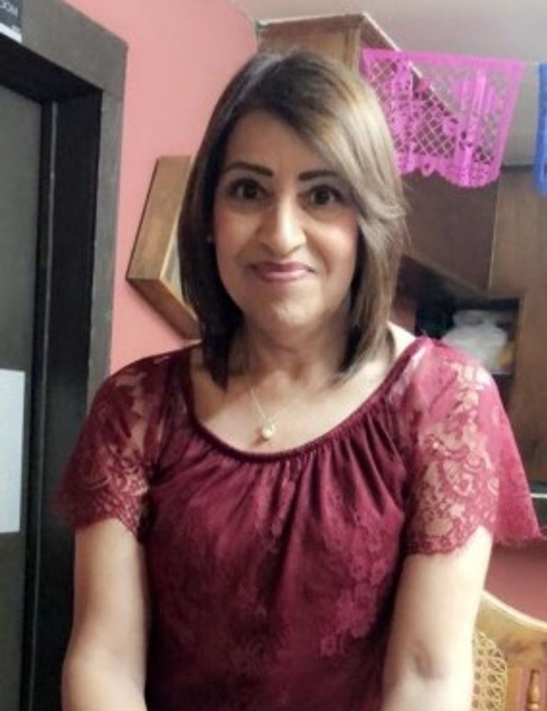 SanJuanita L Vela