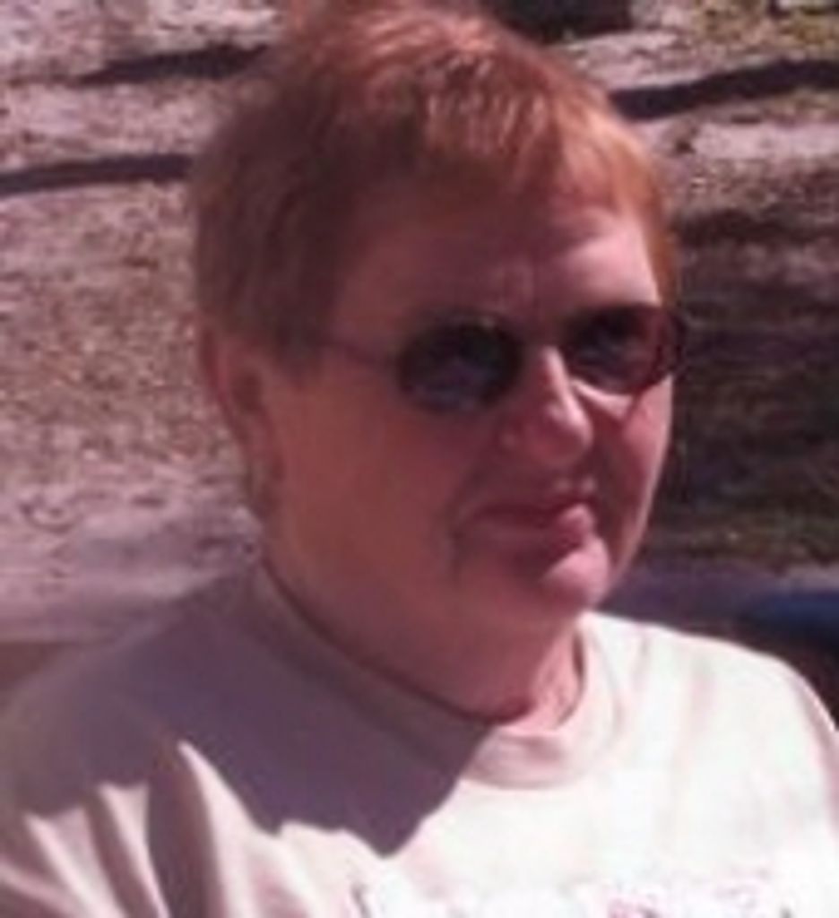 Maxine Mae Neubecker
