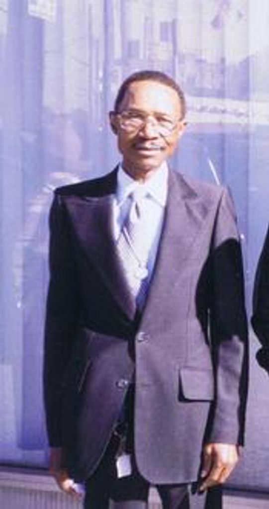 Henry Thompson ,Jr.