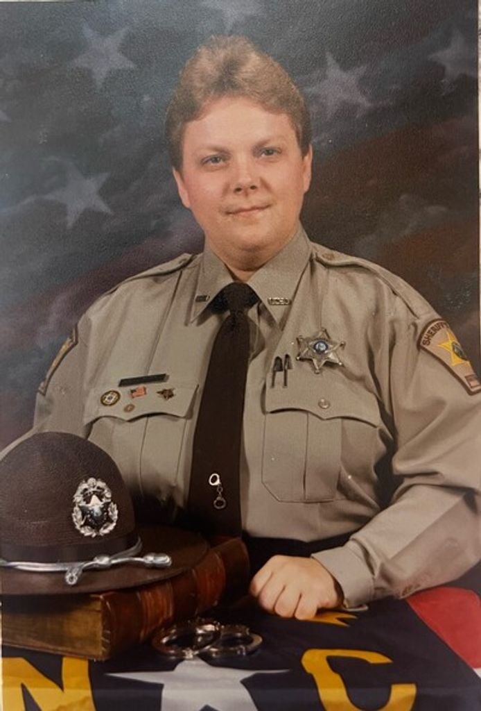 Lisa Lynnette Warner