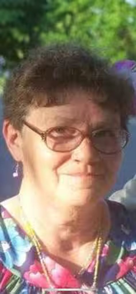 Linda Tuley Profile Photo