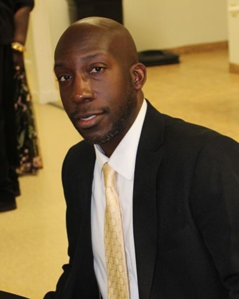 Mr. Tivon Holmes