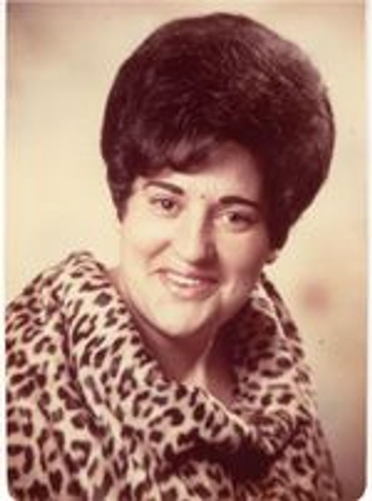 Annie Valdivia