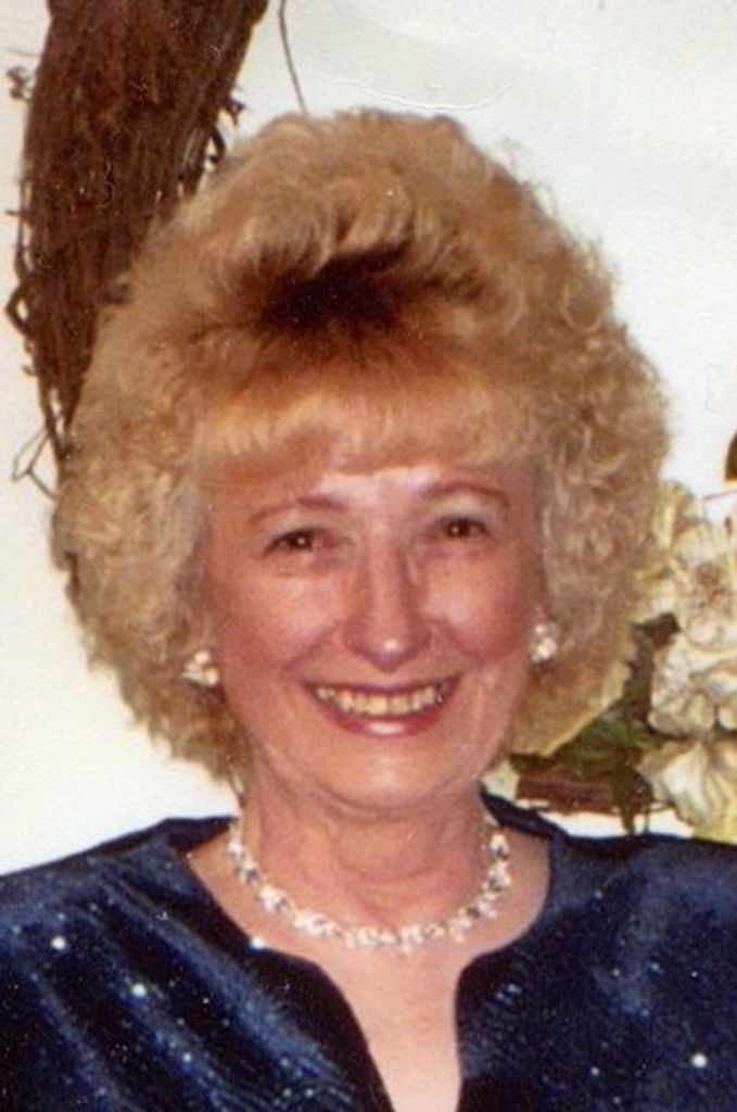 Sieglinde "Linda" May