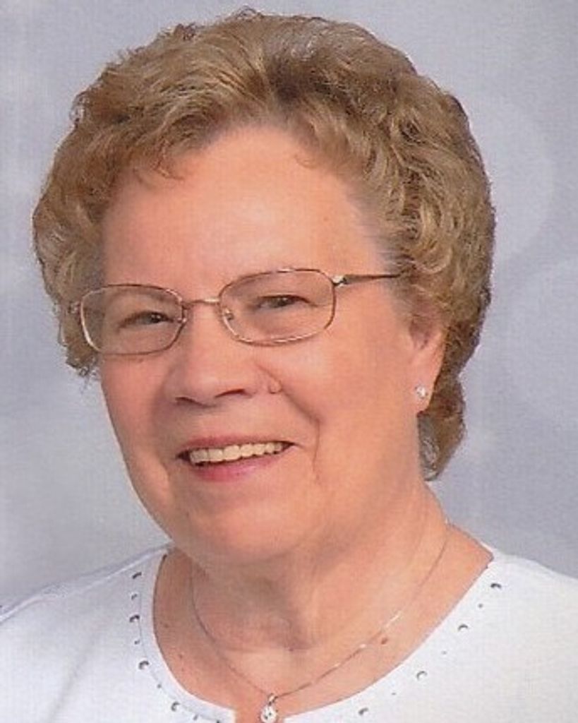 Jacqueline Marie "Jackie" (Robb) Weyman