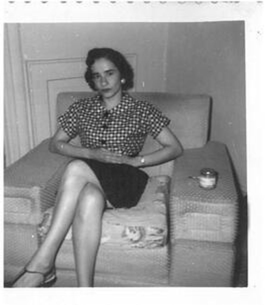 Carmela Tully Profile Photo