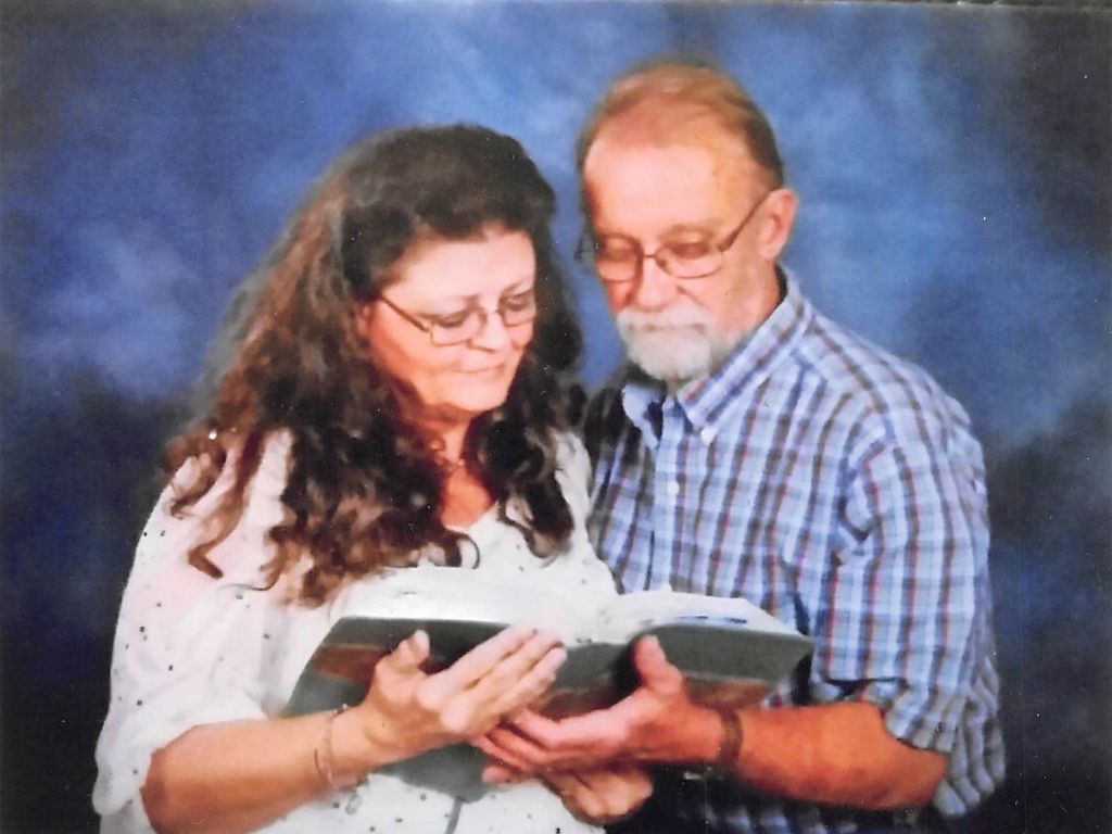 Dina Elizabeth Locher Profile Photo