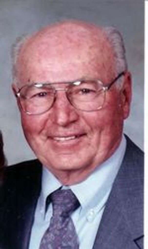 Gordon William Fraser, Bsc - Eng. Queen'S 1936