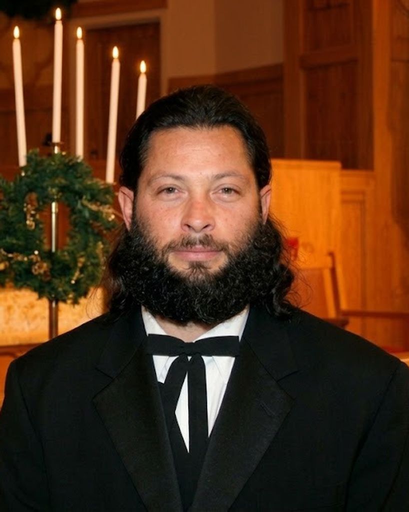 Roberto Rios Profile Photo