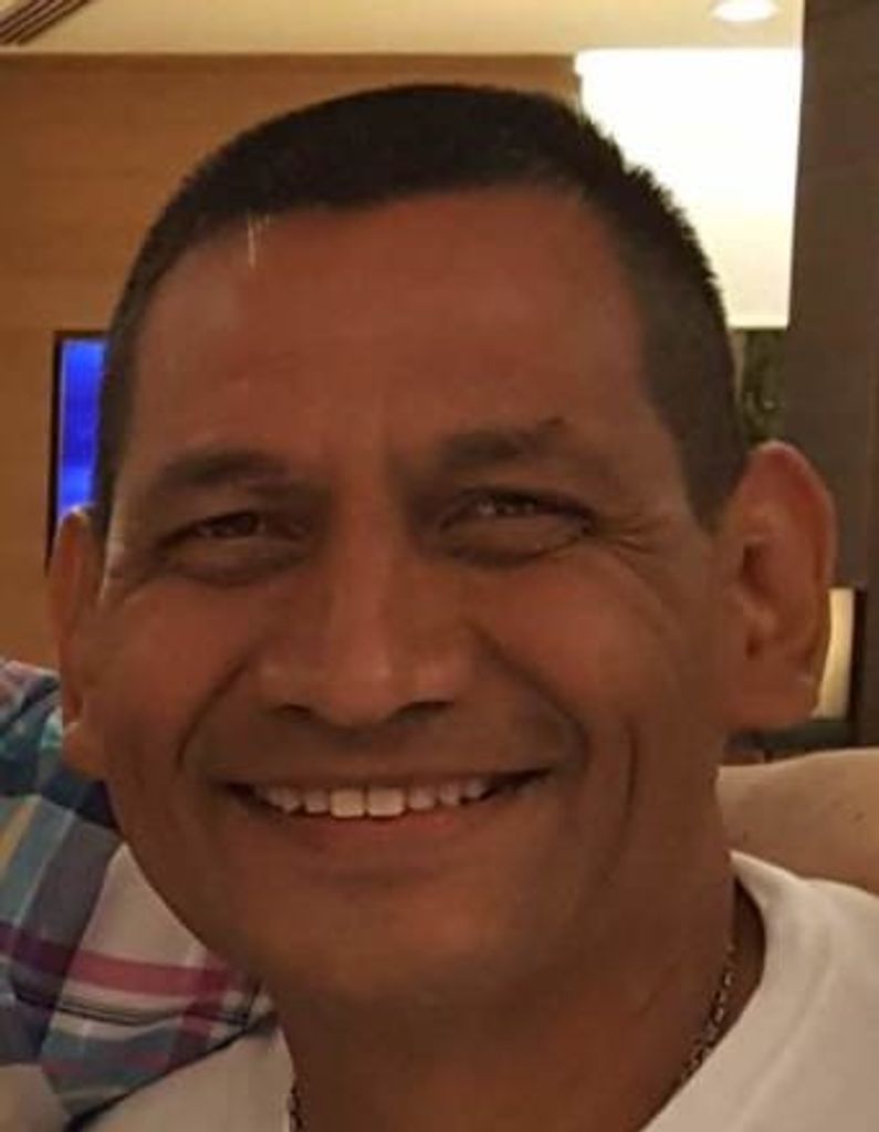 RAY ORTIZ